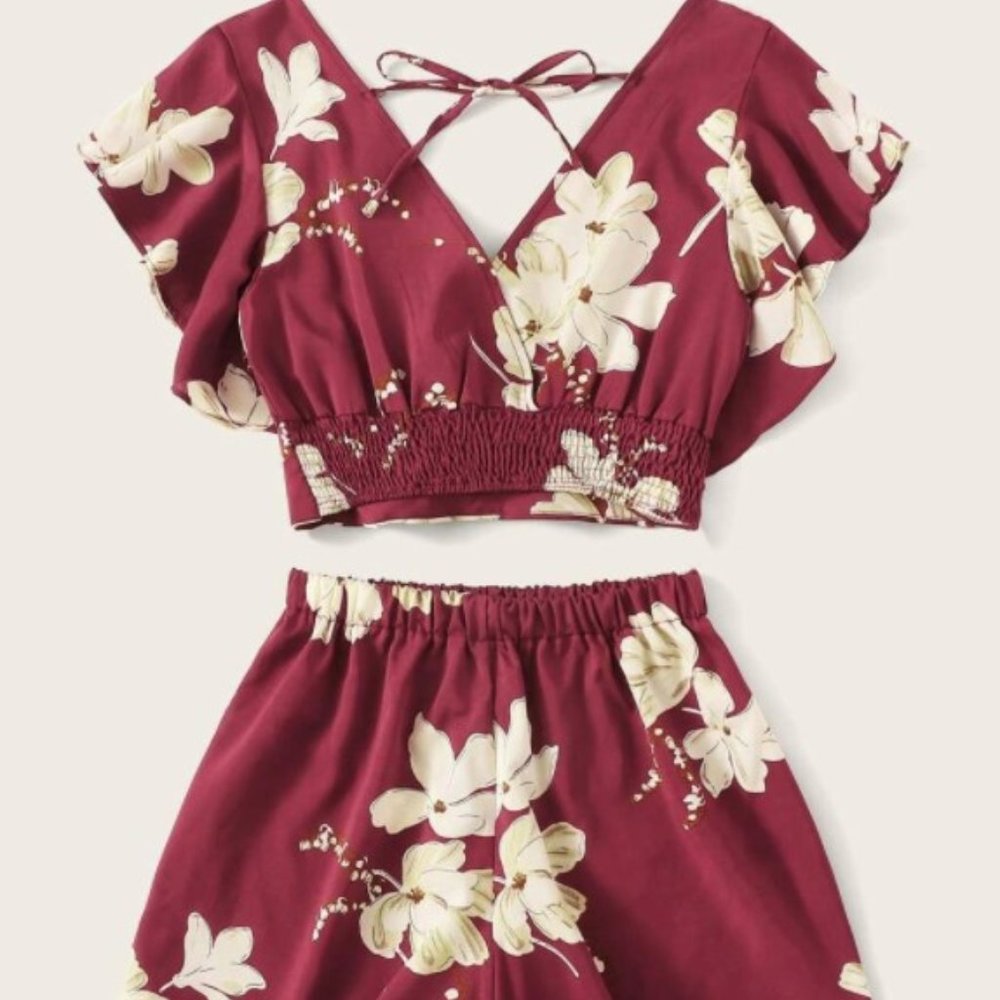 Floral Print Knot Hem Butterfly Sleeve Top With Shorts